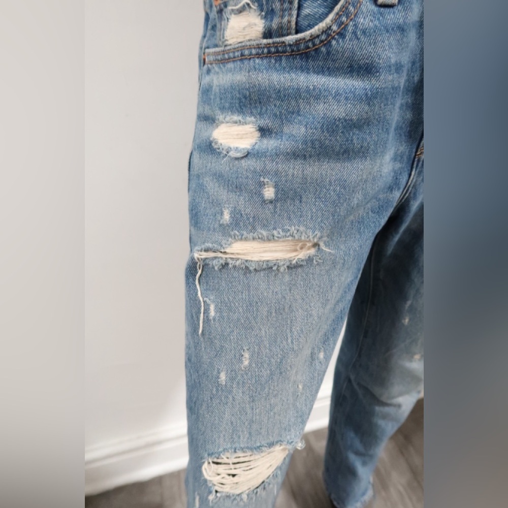 LEVI’S 501 RIPPED JEANS - Picture 6 of 6